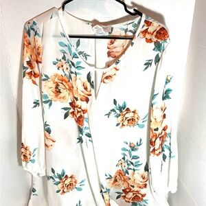 Accent Floral Print Women's Blouse Top Size 2X/3X  Casual, Lightweight,  Flowy